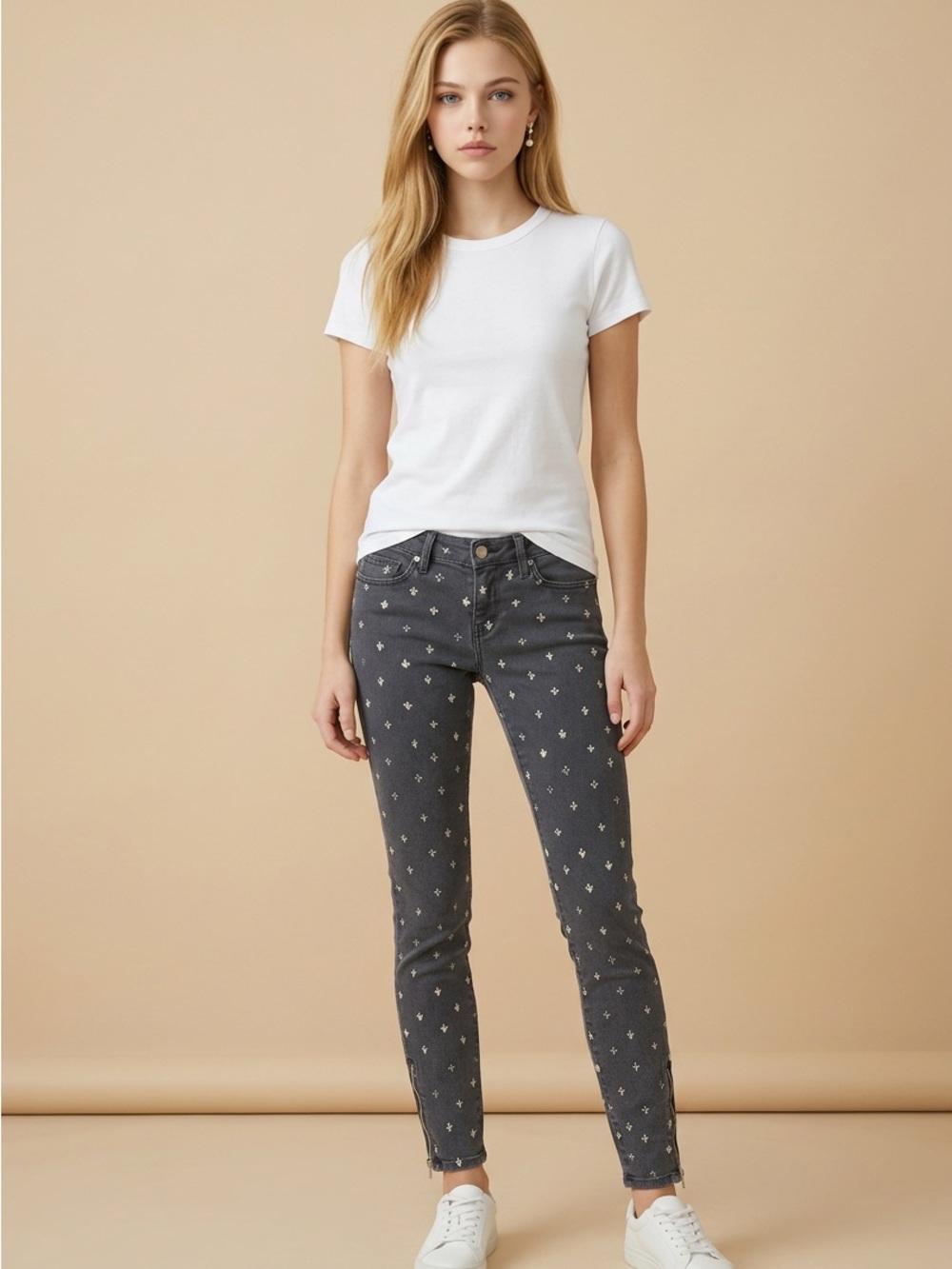 MOTHER Charcoal Skinny Jeans with Small Embroidered Motifs
